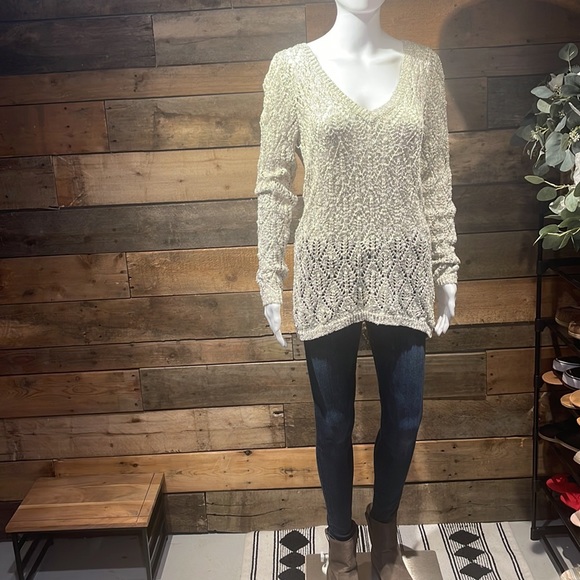 Sparkly Sweater - Picture 4 of 8